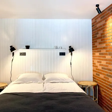 Soerwespa Nature Nyaraló Salme