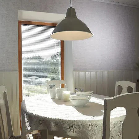 Soerwespa Nature * Salme