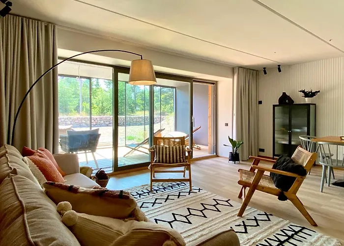 Soerwespa Nature * Salme